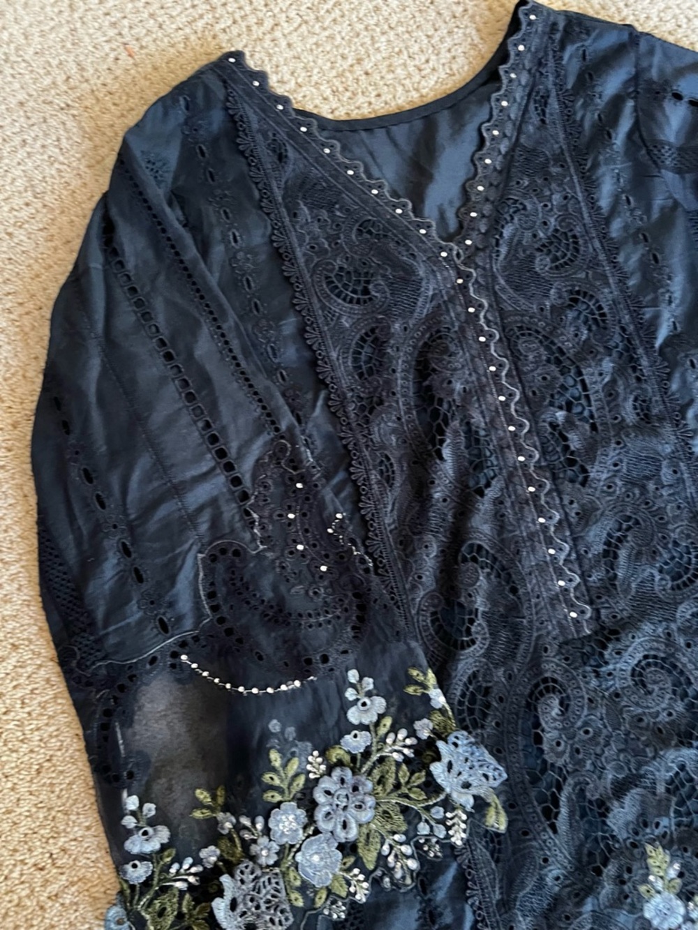 Embroidered luxury Maria B lawn dress suit - Picture 8 of 14